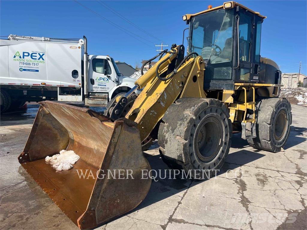 CAT 924G Kolesové nakladače