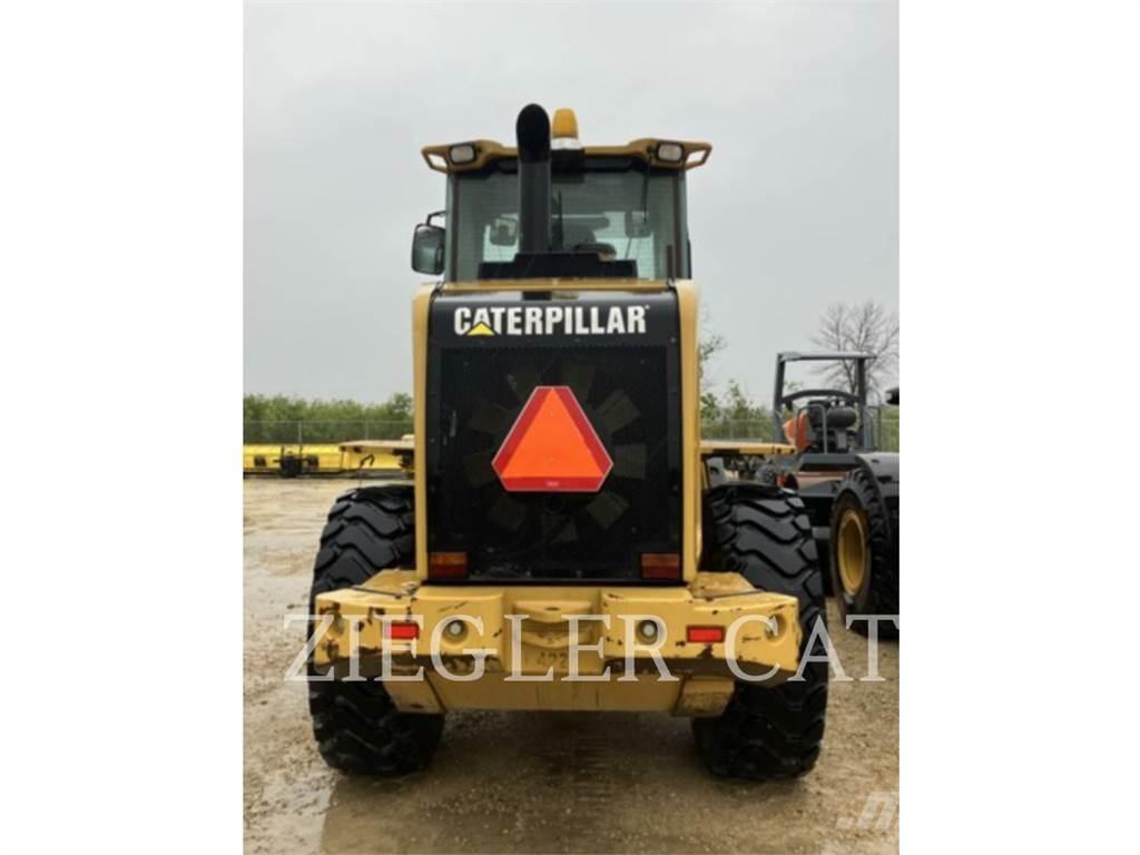 CAT 924H Kolesové nakladače