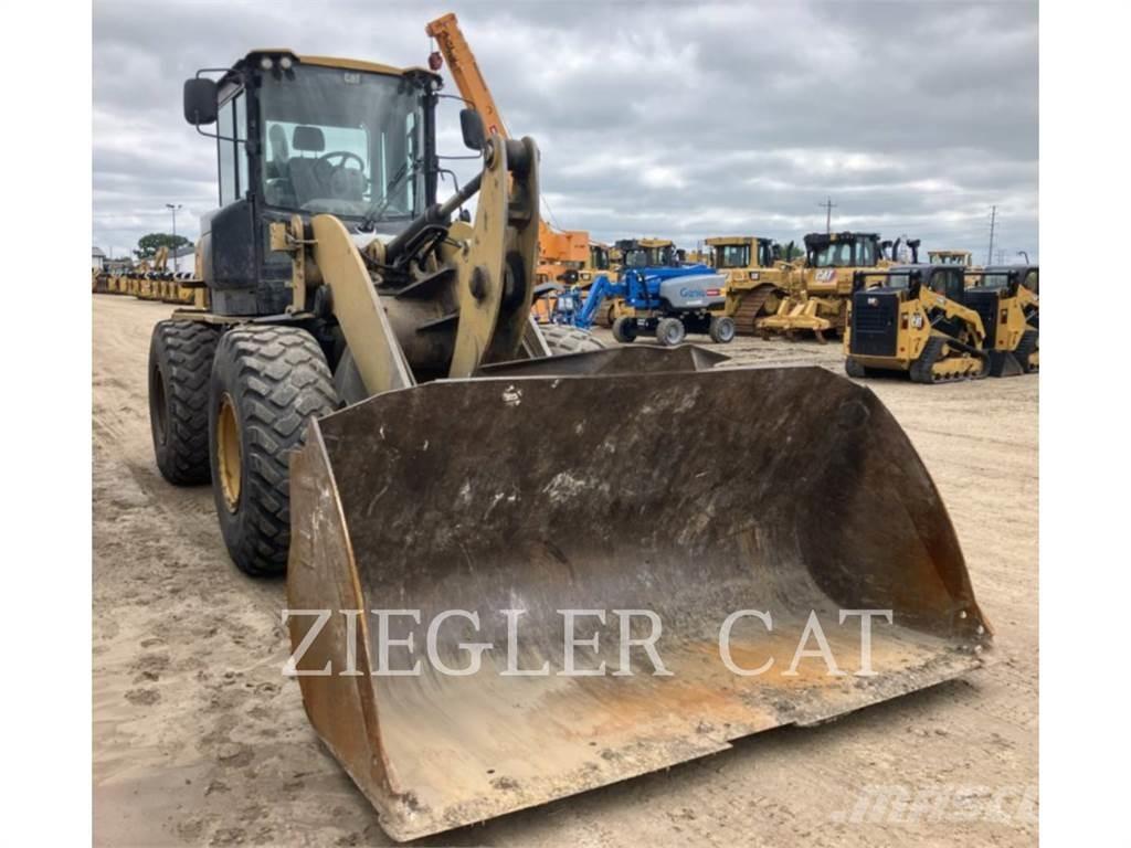 CAT 924K Kolesové nakladače