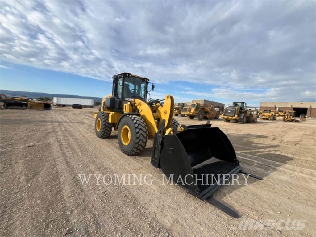 CAT 926 Kolesové nakladače