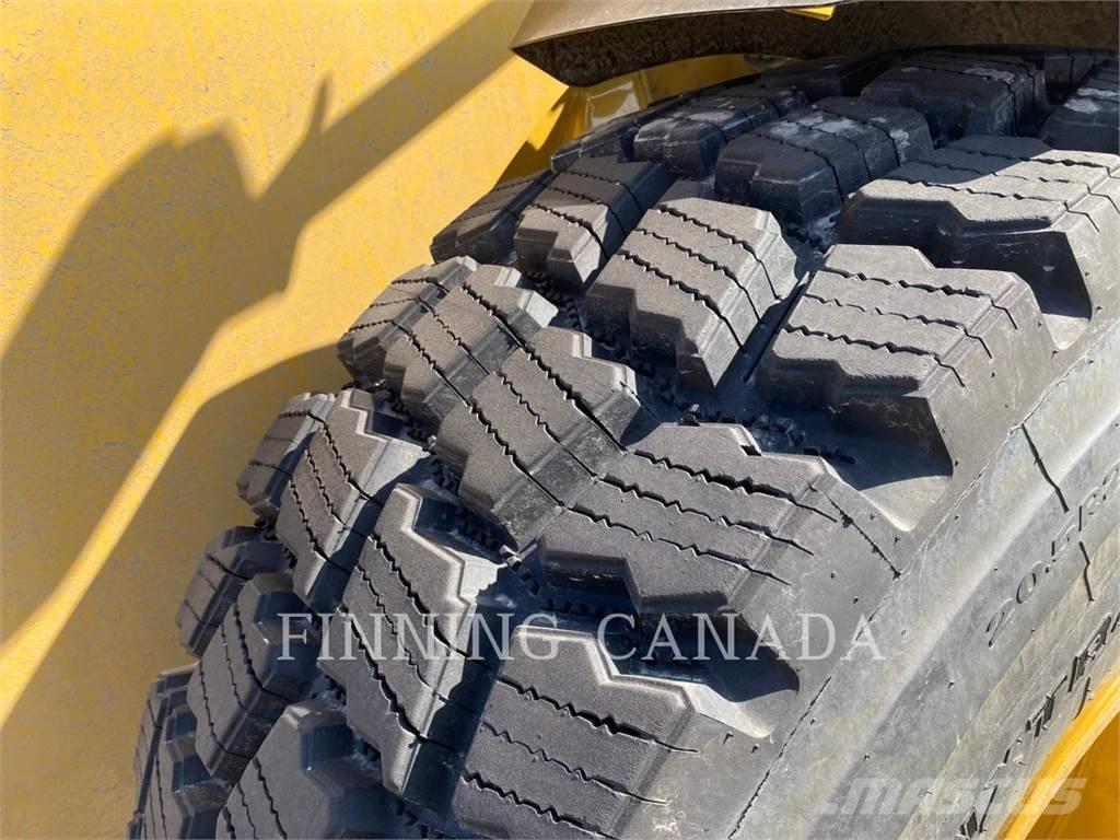 CAT 926-14 Kolesové nakladače
