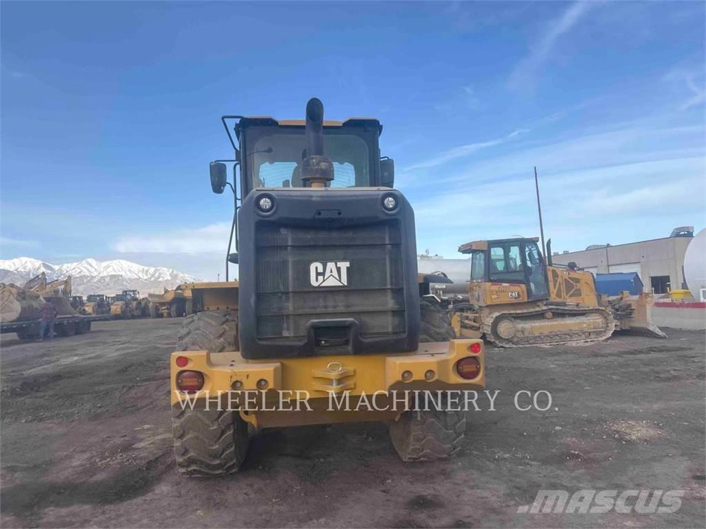 CAT 926 QC 3V Kolesové nakladače