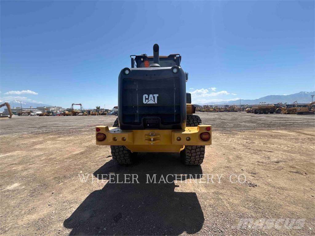 CAT 926 QC 3V Kolesové nakladače