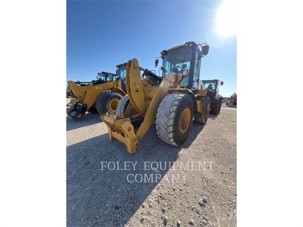 CAT 926M Kolesové nakladače