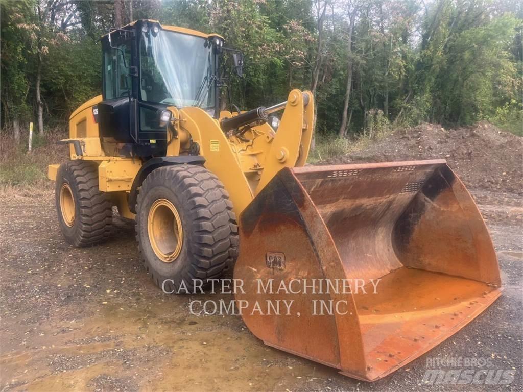 CAT 926M Kolesové nakladače