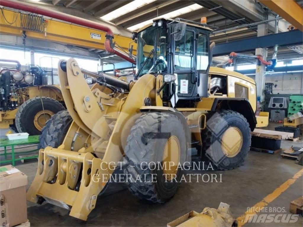 CAT 926M Kolesové nakladače