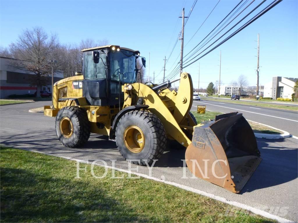 CAT 926M Kolesové nakladače