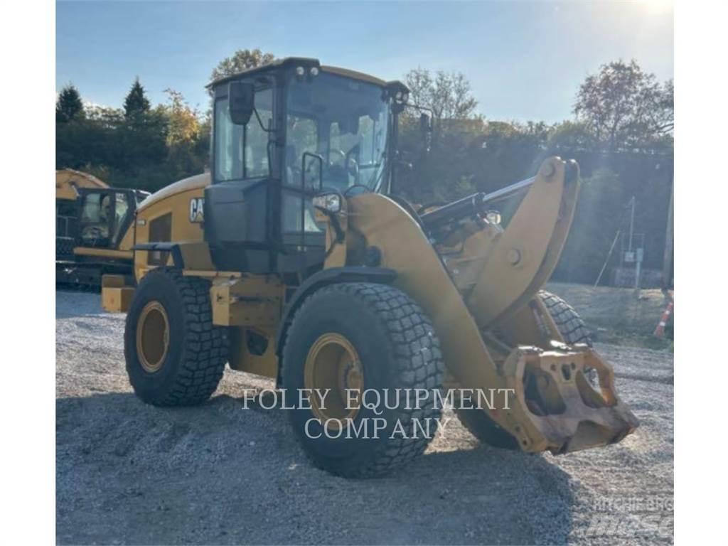 CAT 926M Kolesové nakladače