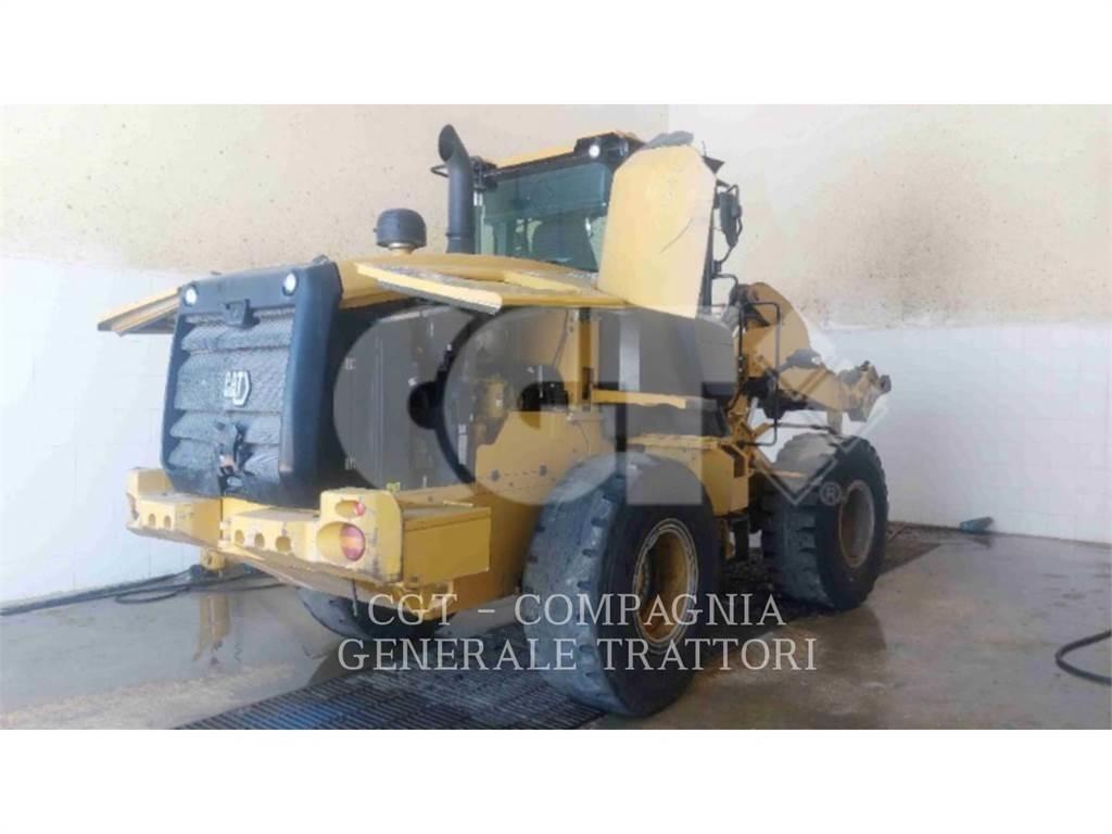 CAT 926M Kolesové nakladače