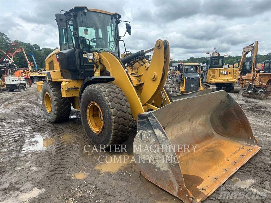 CAT 926M Kolesové nakladače