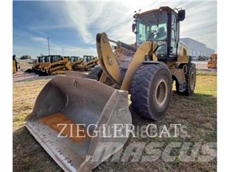 CAT 926M Kolesové nakladače