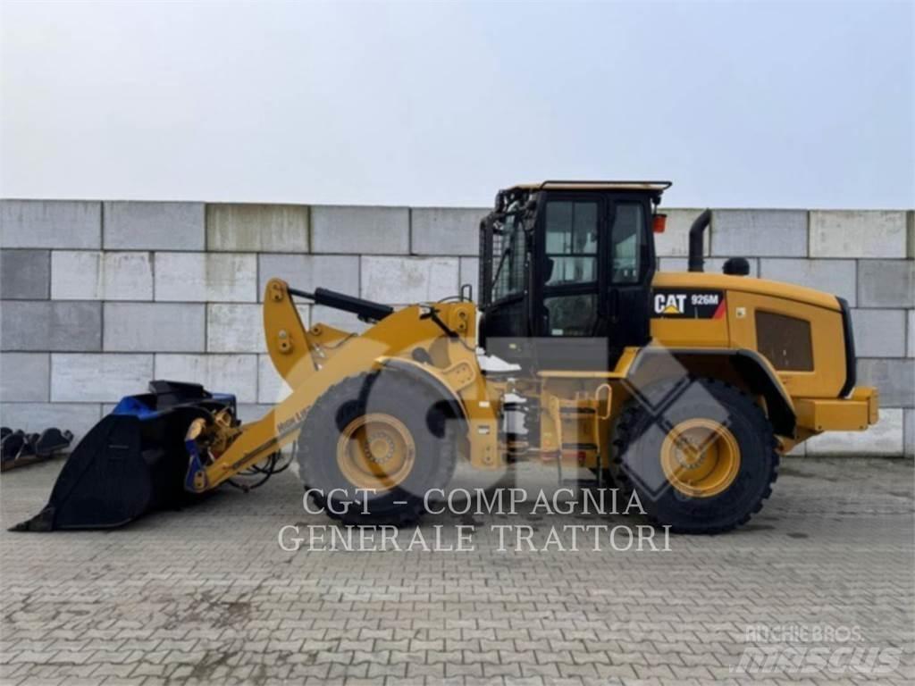 CAT 926M Kolesové nakladače