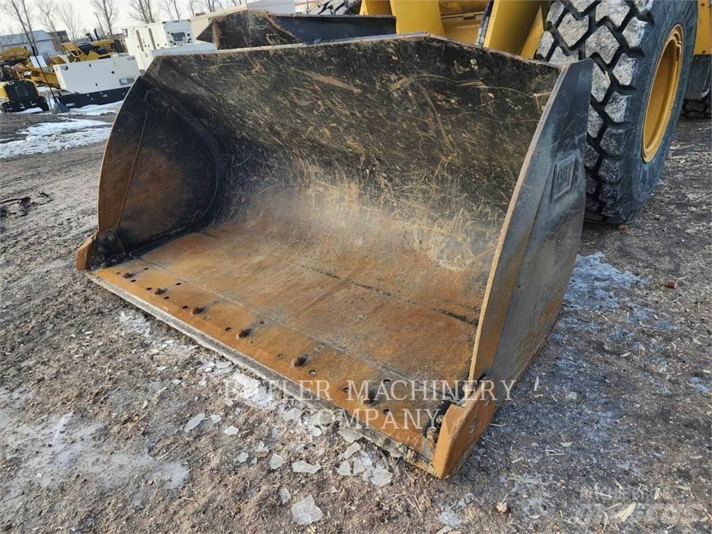 CAT 926M Kolesové nakladače