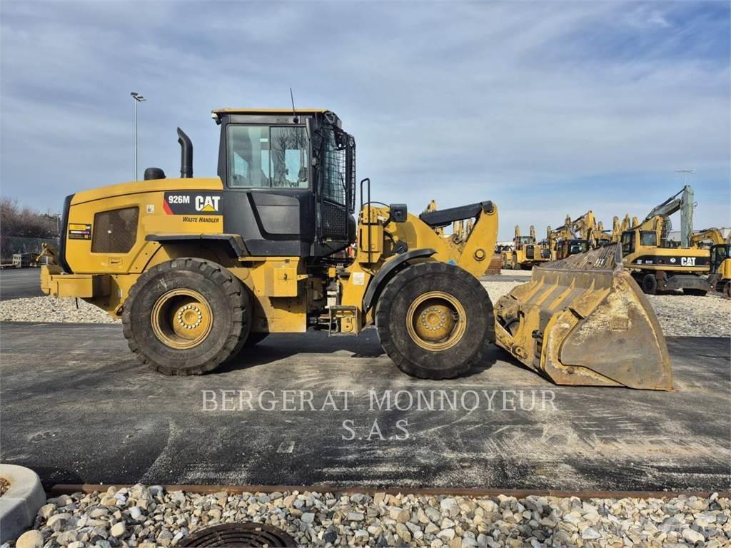 CAT 926M Kolesové nakladače