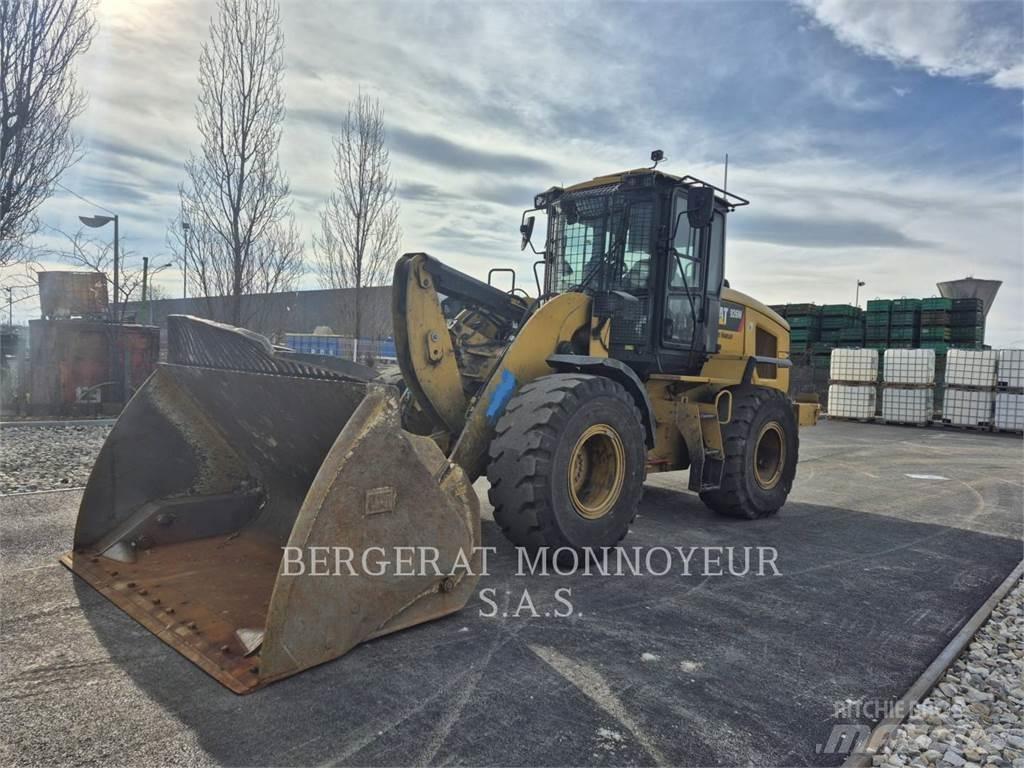 CAT 926M Kolesové nakladače