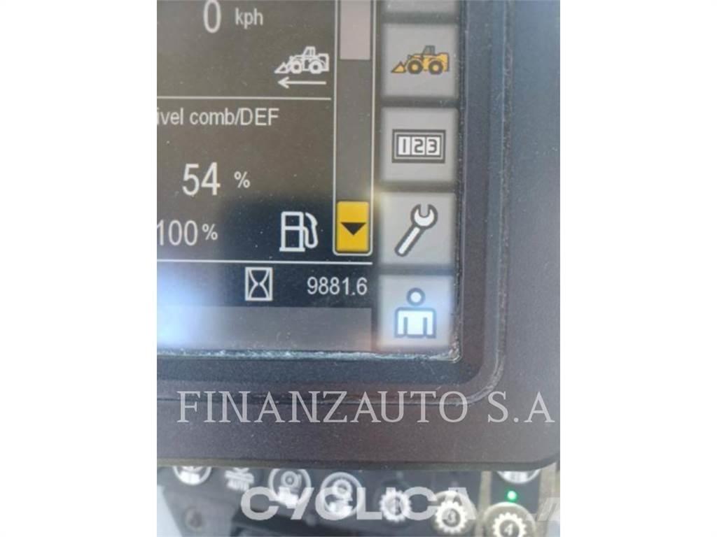 CAT 926M Kolesové nakladače