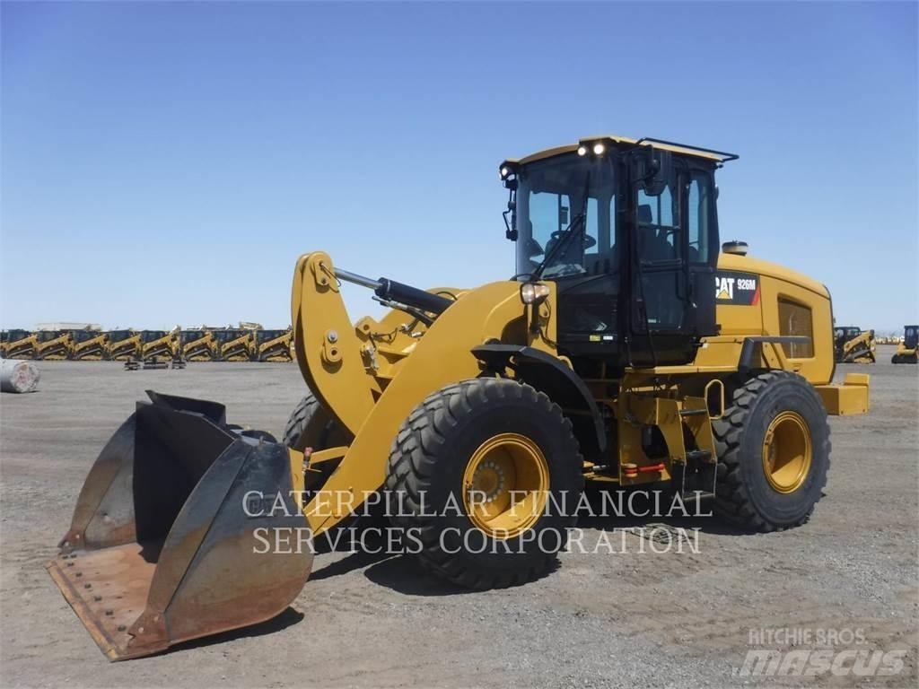 CAT 926M Kolesové nakladače