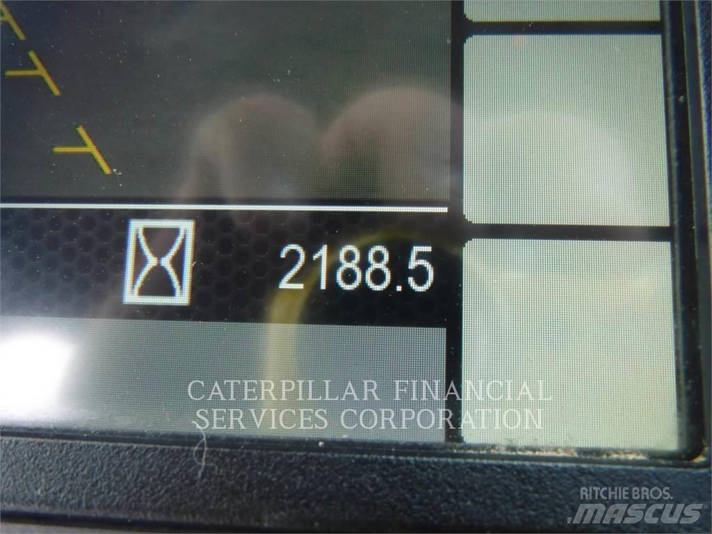 CAT 926M Kolesové nakladače