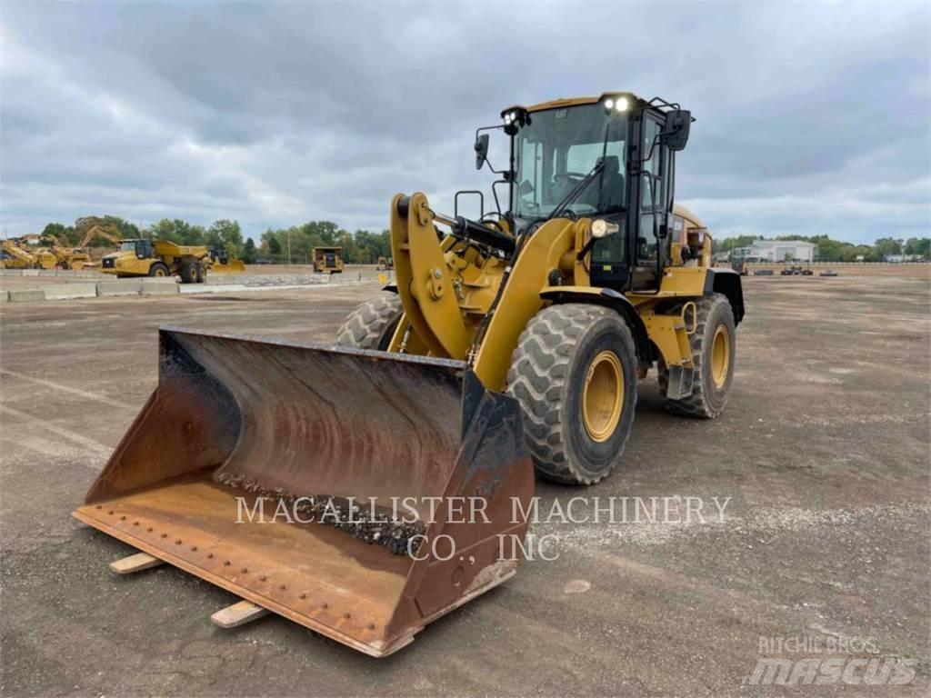 CAT 926M Kolesové nakladače