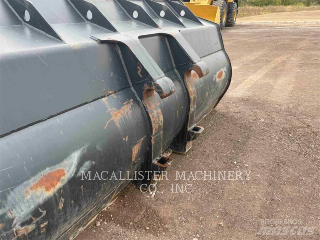CAT 926M Kolesové nakladače