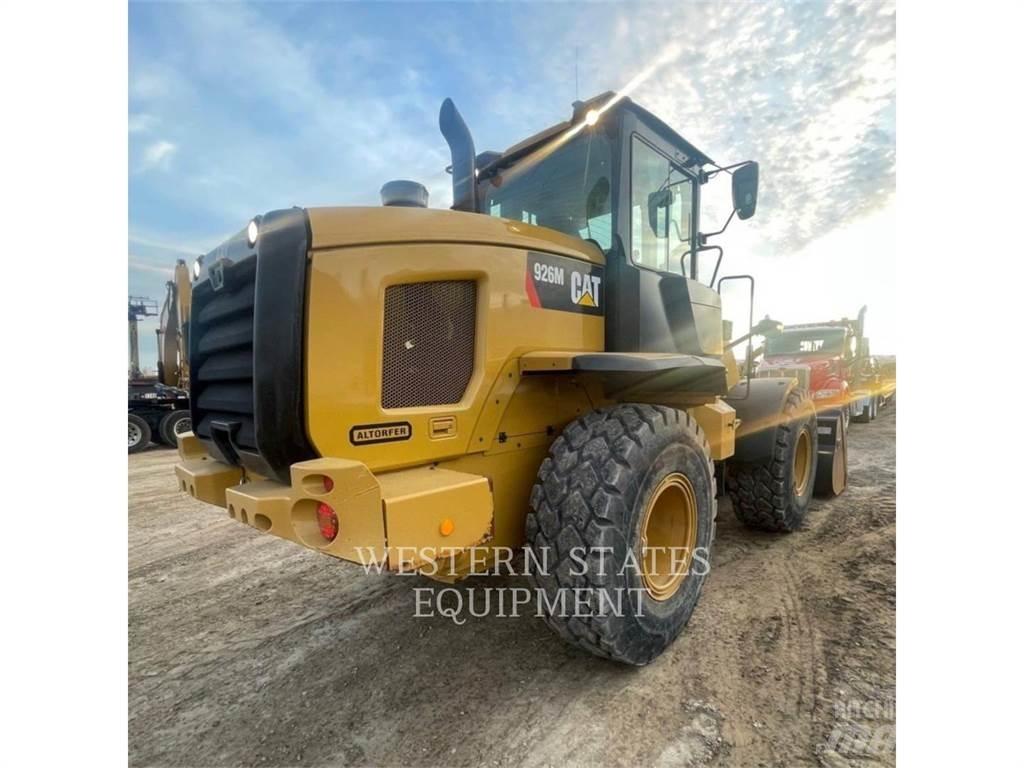 CAT 926M Kolesové nakladače