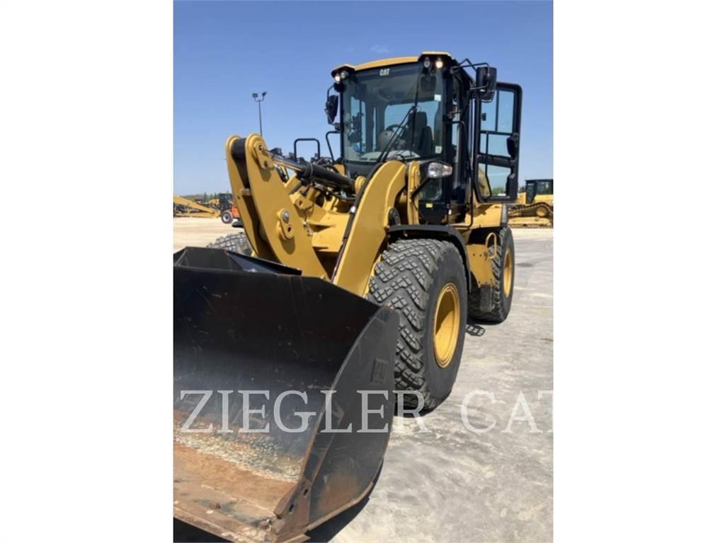 CAT 926M Kolesové nakladače