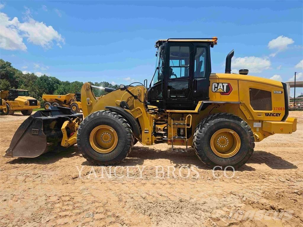 CAT 926M Kolesové nakladače