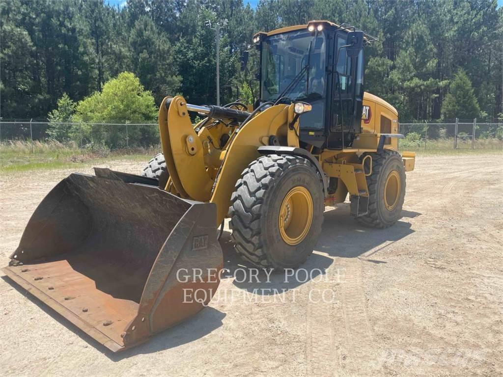 CAT 926M Kolesové nakladače