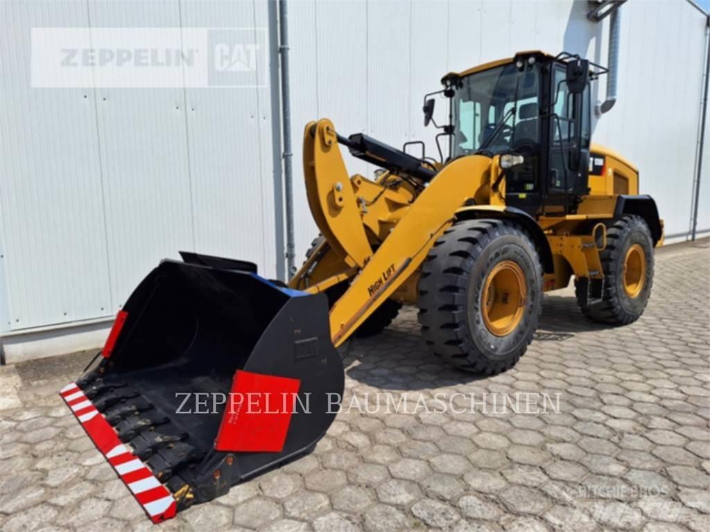 CAT 926M Kolesové nakladače