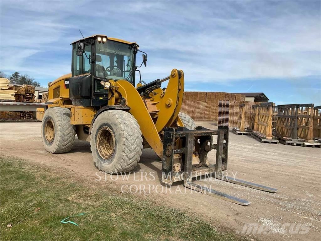 CAT 926M Kolesové nakladače