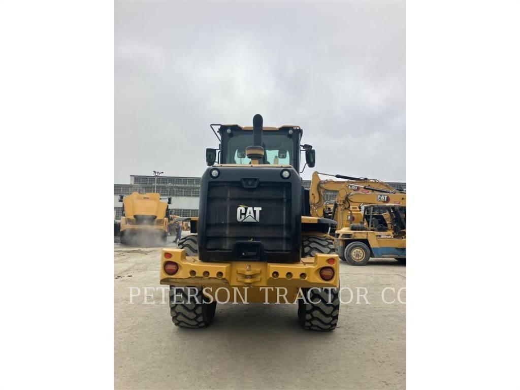CAT 926M Kolesové nakladače