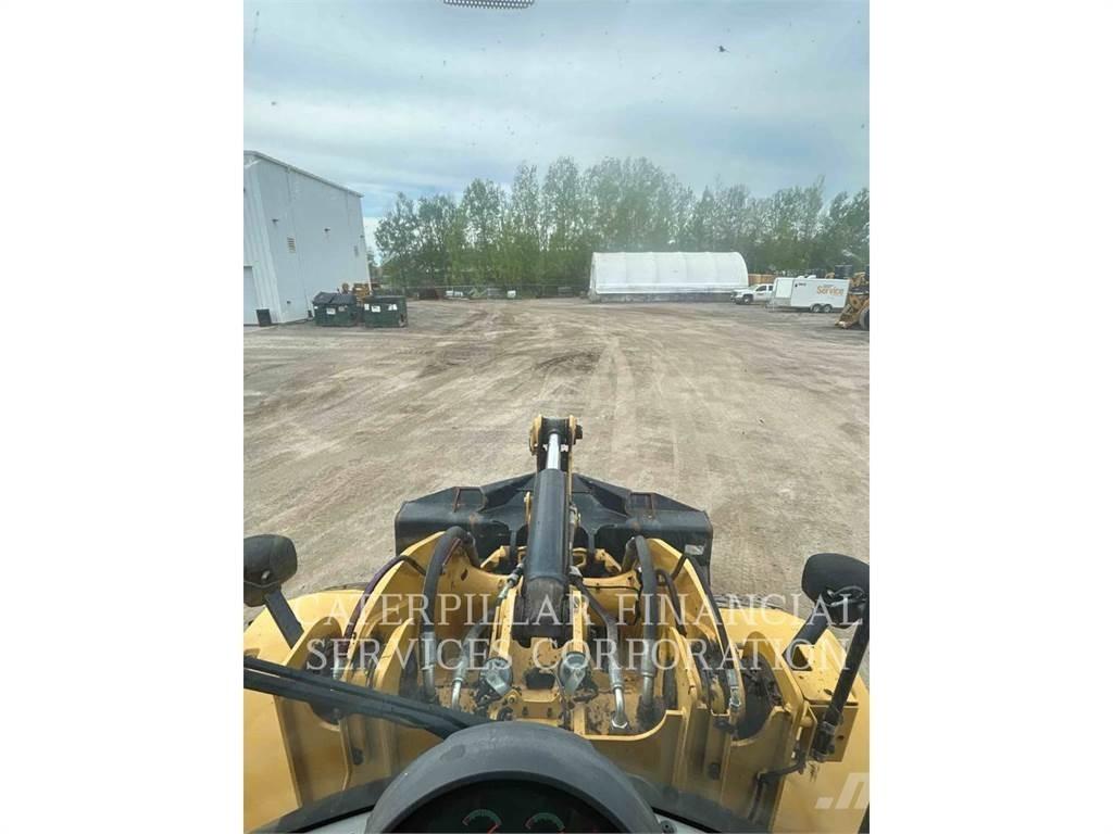 CAT 926M Kolesové nakladače