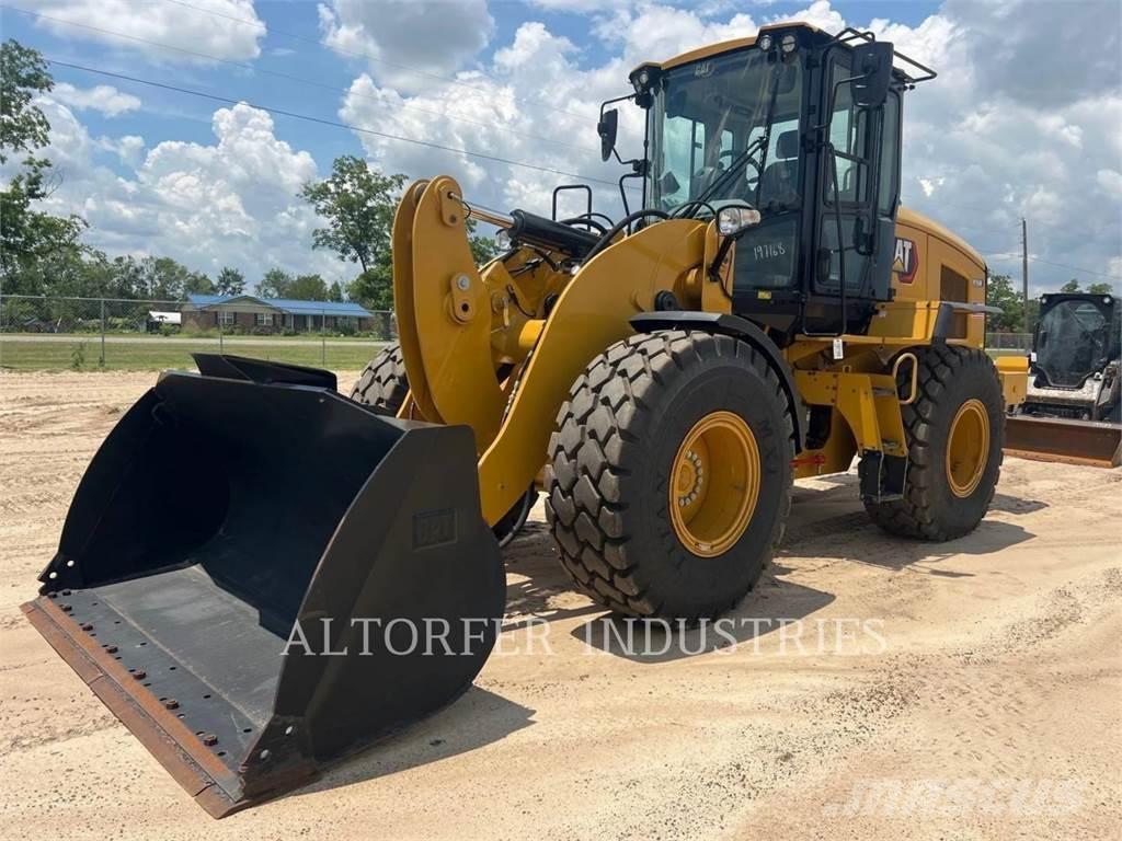 CAT 926M Kolesové nakladače