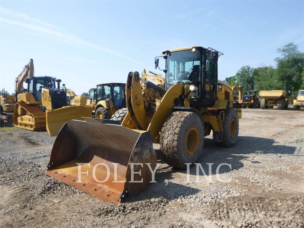 CAT 926M Kolesové nakladače