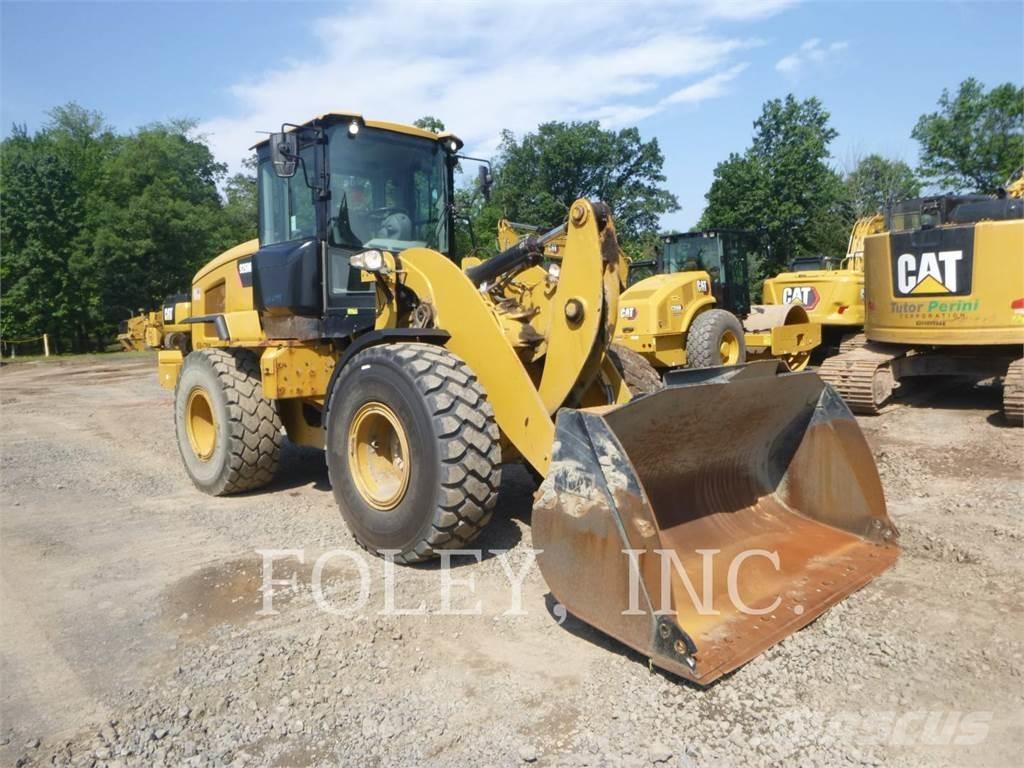 CAT 926M Kolesové nakladače