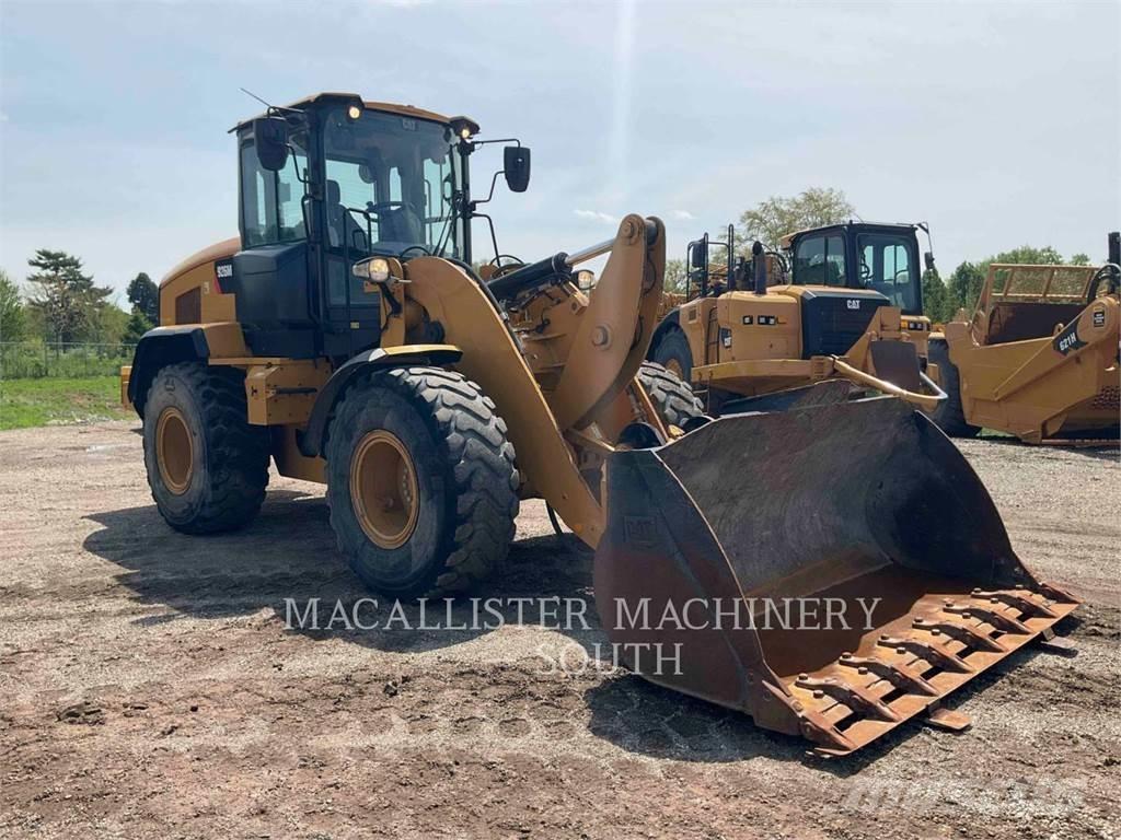 CAT 926M Kolesové nakladače