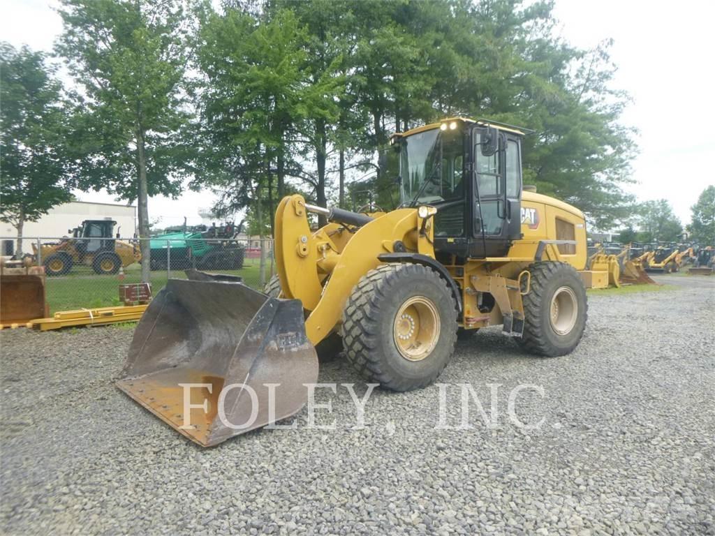 CAT 926M Kolesové nakladače