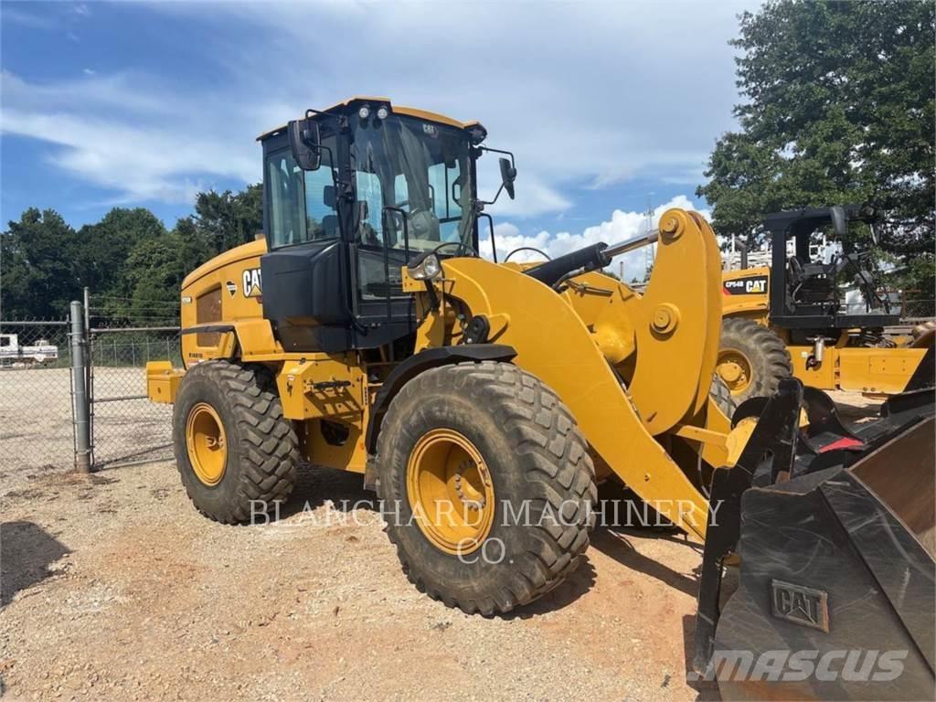 CAT 926M Kolesové nakladače