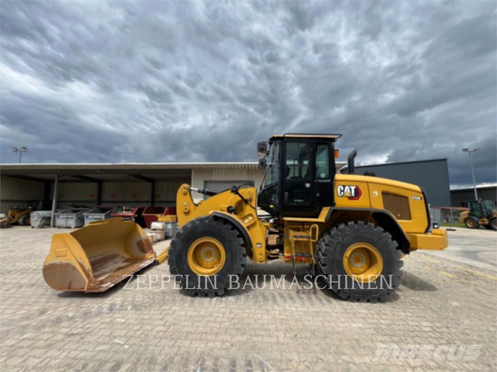 CAT 926M Kolesové nakladače