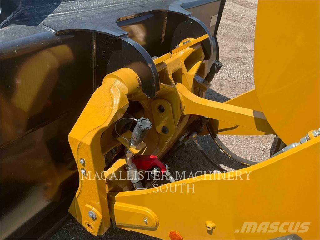CAT 926M Kolesové nakladače