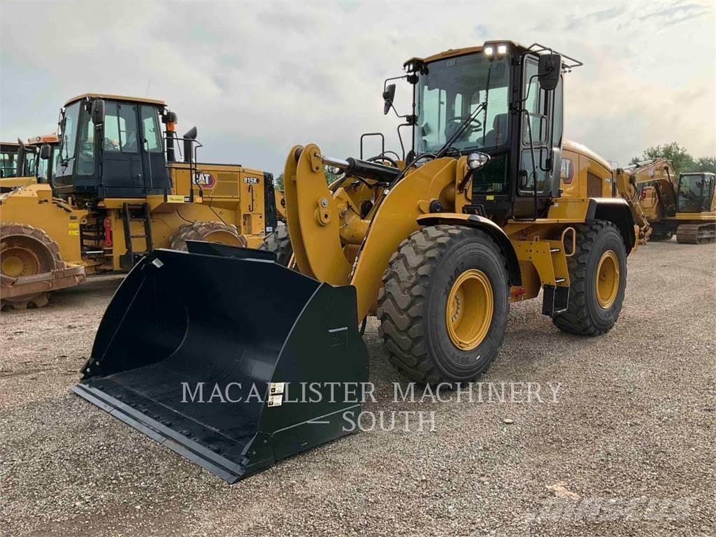 CAT 926M Kolesové nakladače