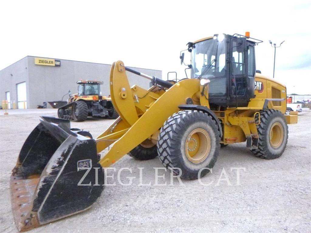 CAT 926M Kolesové nakladače
