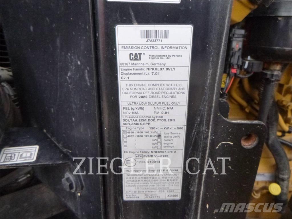 CAT 926M Kolesové nakladače
