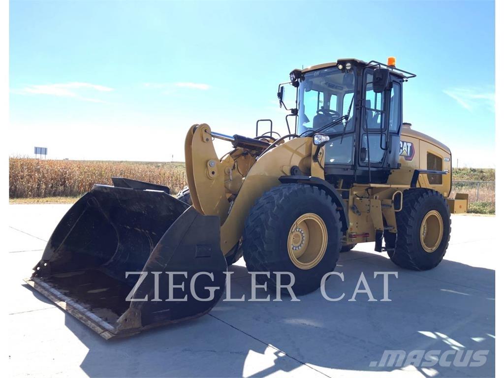 CAT 926M Kolesové nakladače