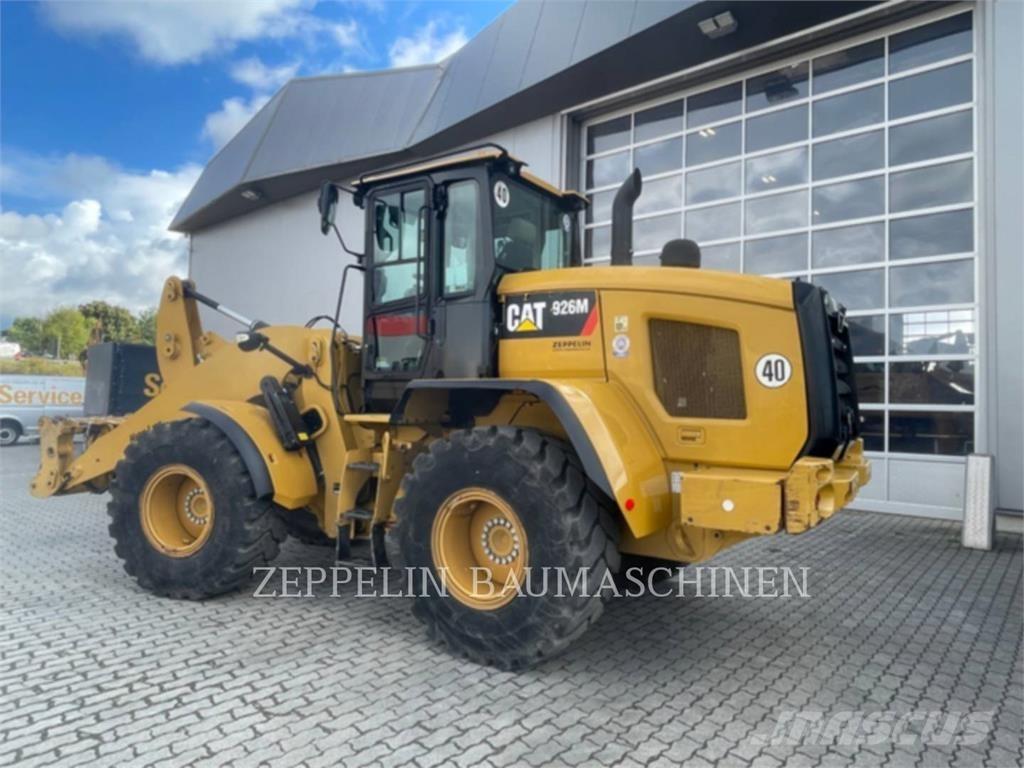 CAT 926M Kolesové nakladače