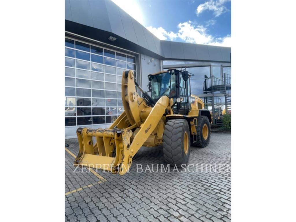 CAT 926M Kolesové nakladače