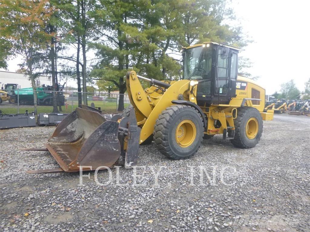 CAT 926M Kolesové nakladače