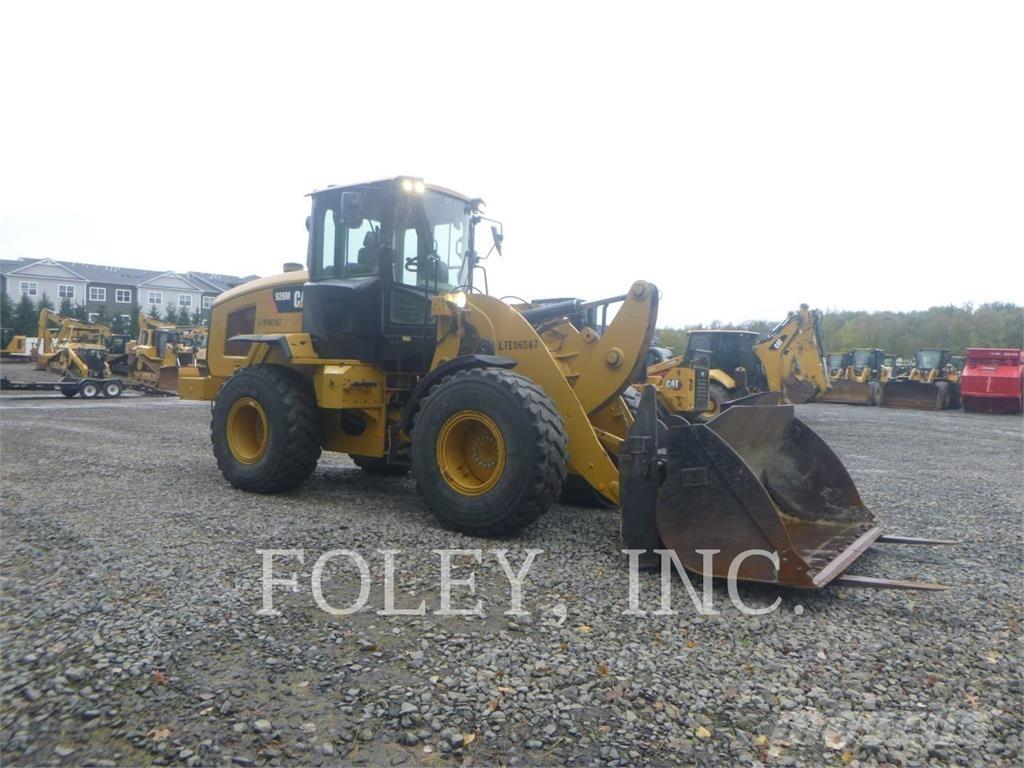 CAT 926M Kolesové nakladače