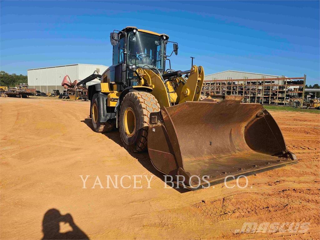 CAT 926M Kolesové nakladače