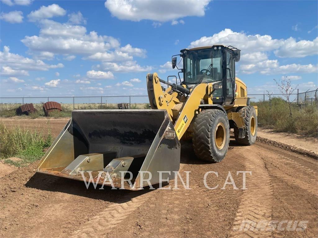 CAT 926M HL Kolesové nakladače